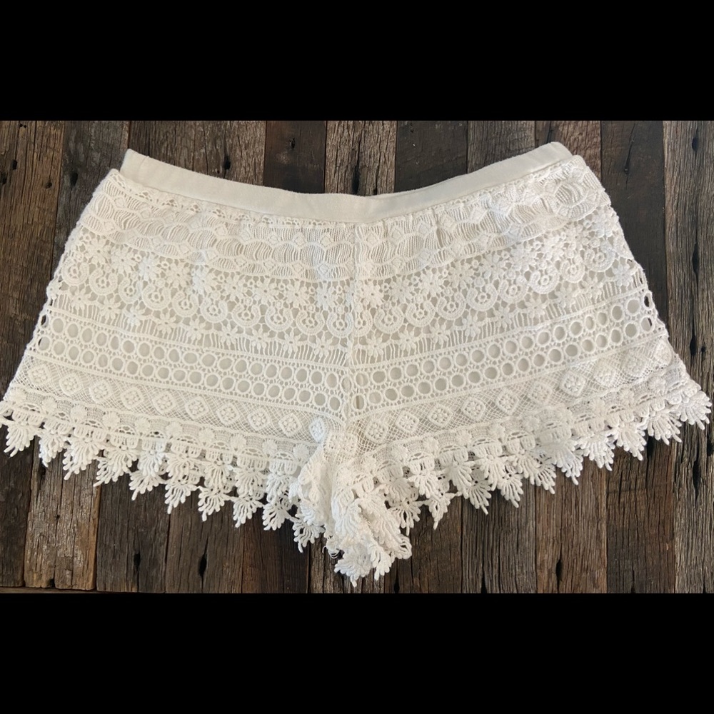 Crochet Shorts - lined - Super cute !!!